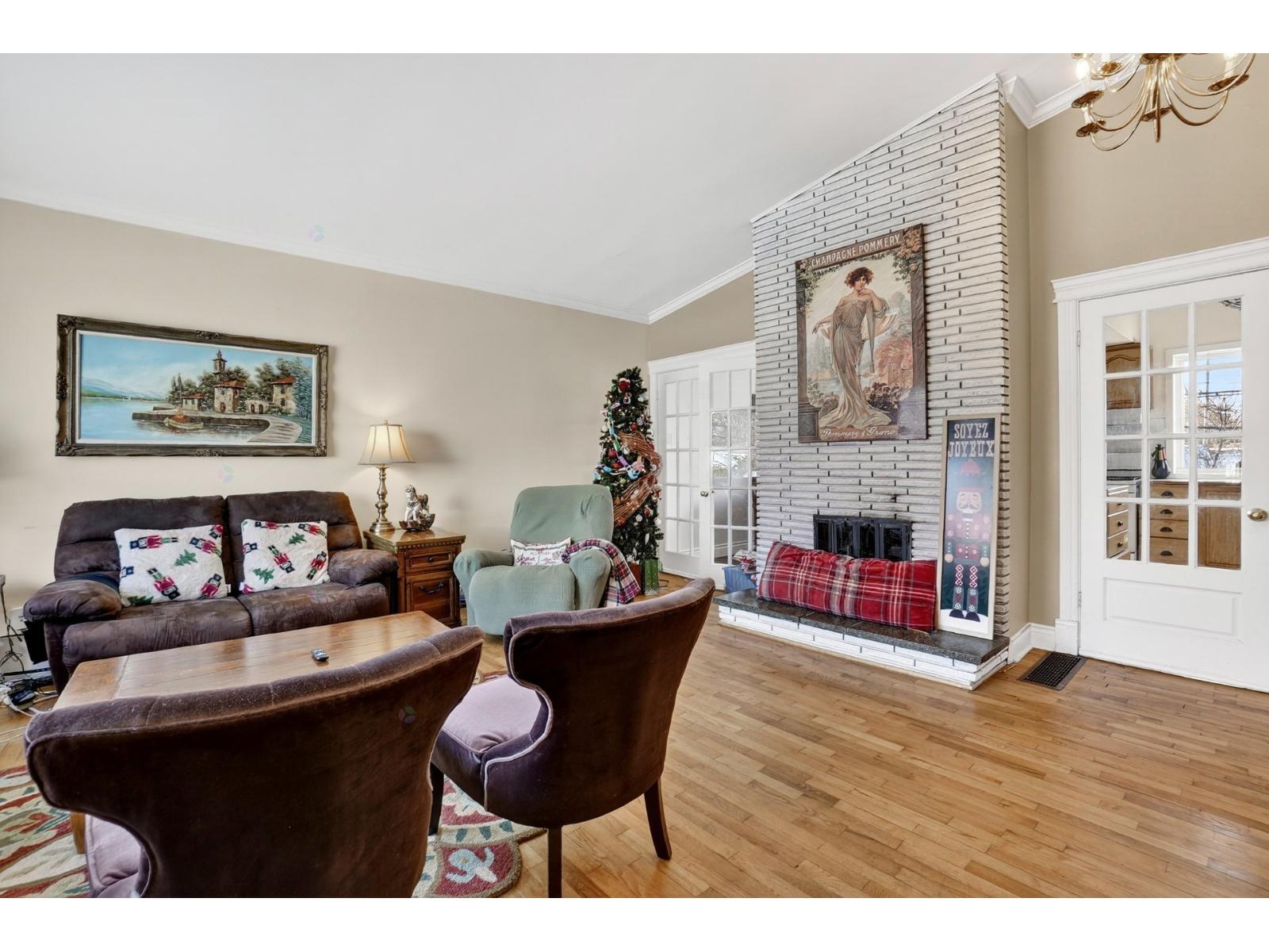 4 Ch. Du Mistral Property Photo 6