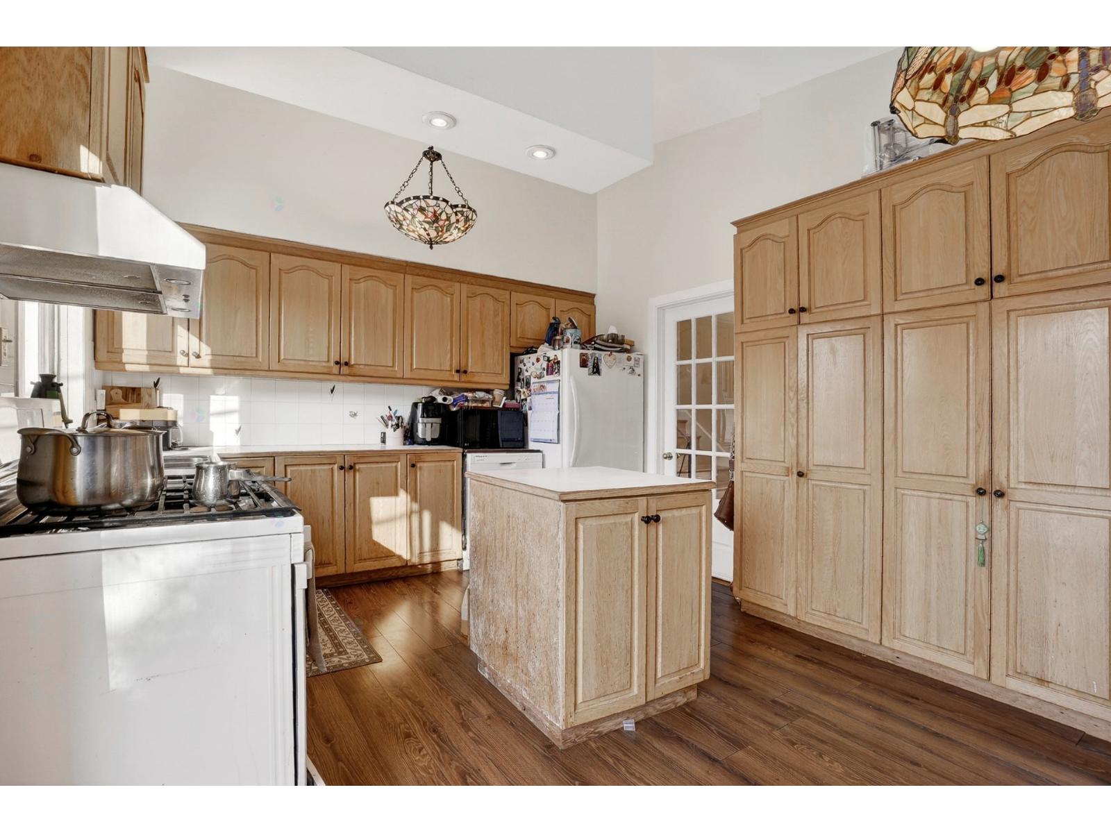 4 Ch. Du Mistral Property Photo 8