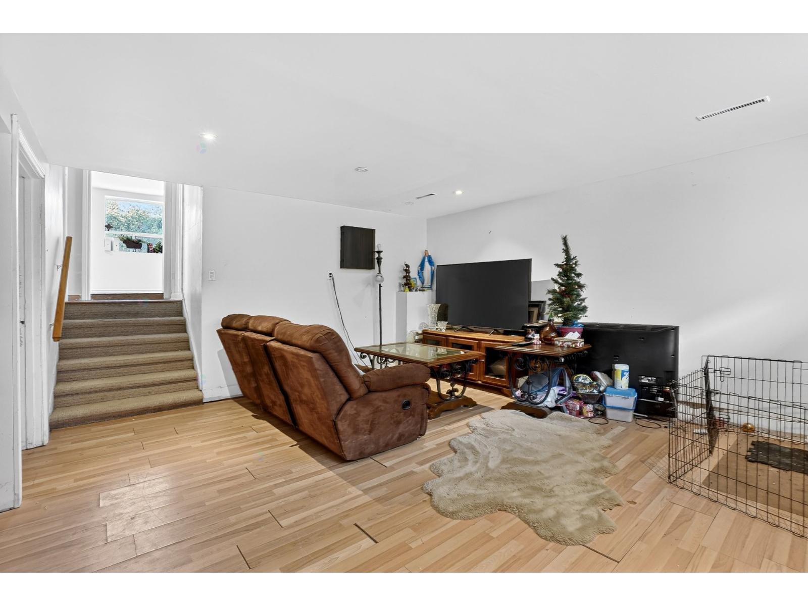4 Ch. Du Mistral Property Photo 22