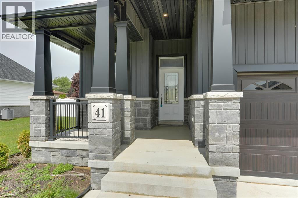 41 Sleepy Meadow Drive Property Photo 4