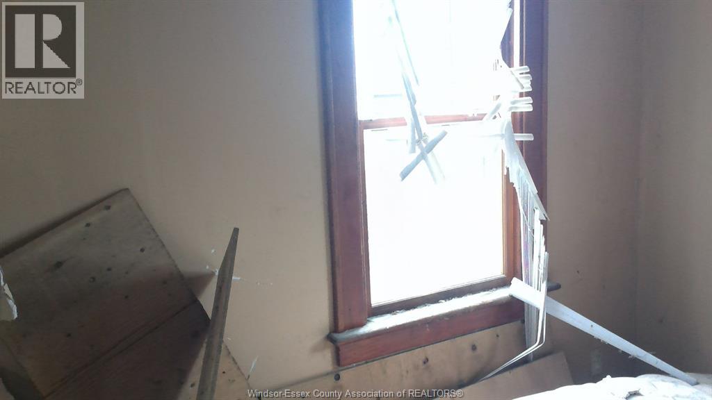 1817 Mersea Rd E Property Photo 10