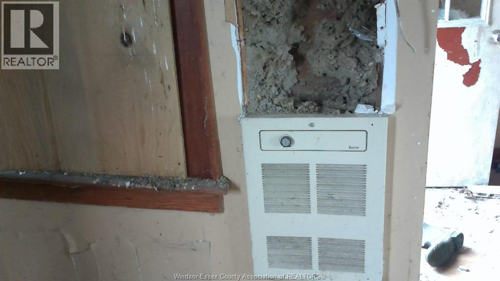 1817 Mersea Rd E Property Photo 14