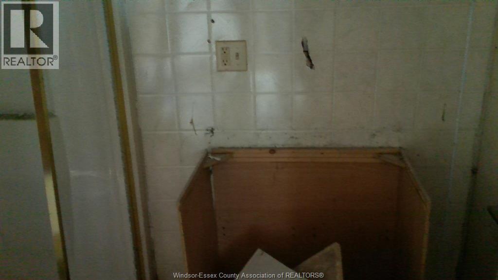 1817 Mersea Rd E Property Photo 21