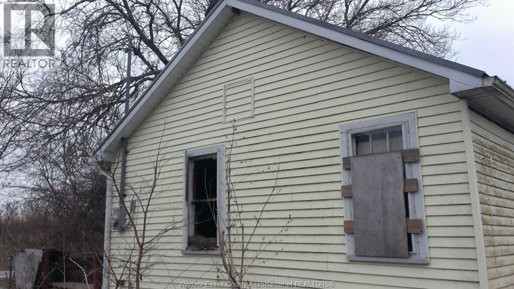 1817 Mersea Rd E Property Photo 33