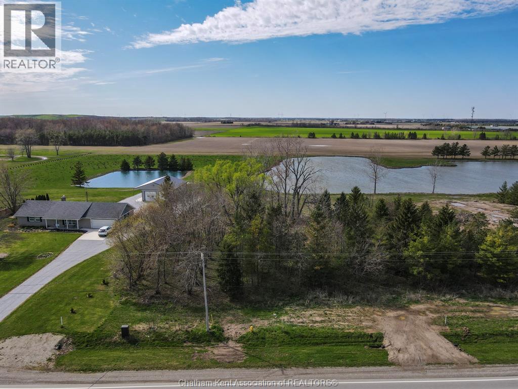 V/l Talbot Trail Unit# West Property Photo 1