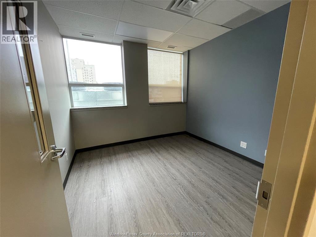 500 Ouellette Avenue Property Photo 6