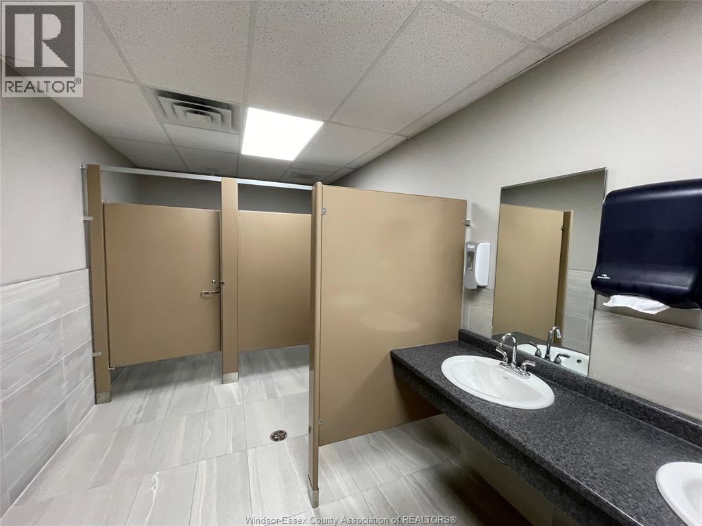 500 Ouellette Avenue Property Photo 19