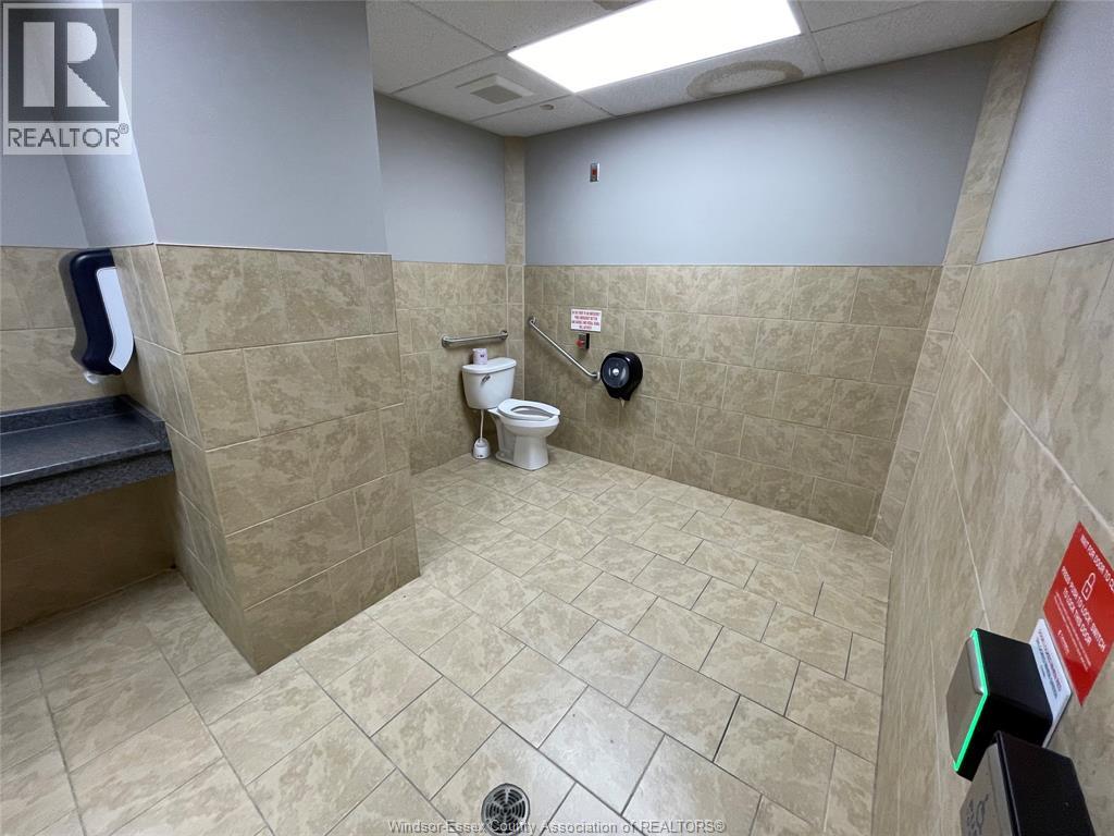 500 Ouellette Avenue Property Photo 20