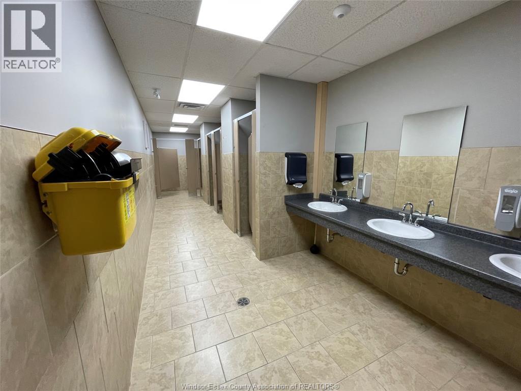 500 Ouellette Avenue Property Photo 21