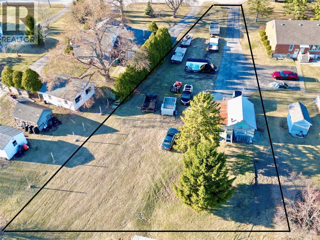 1637 BLACKWELL ROAD