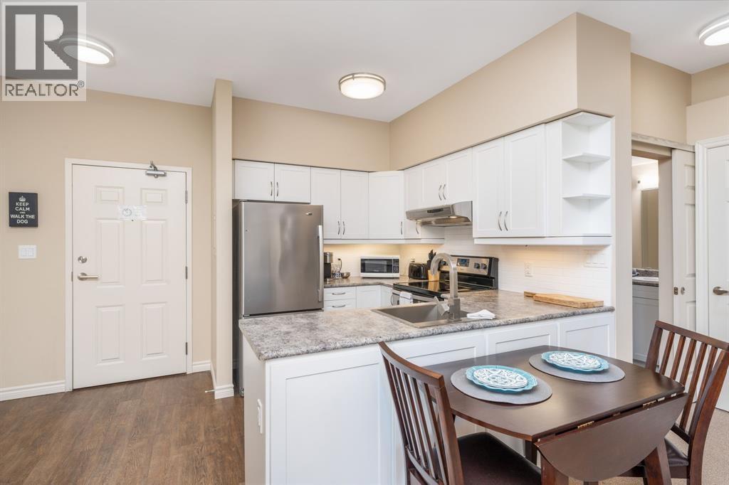 180 Bunker Avenue Unit# 2br Property Photo 9