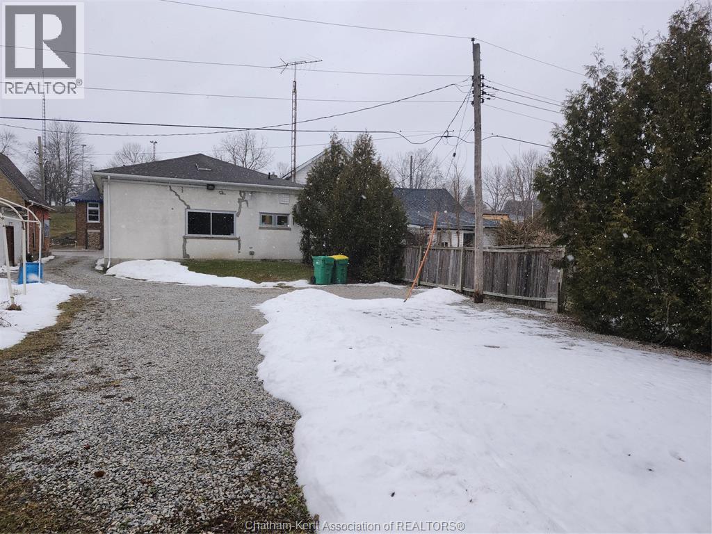 1789 Longwoods Road Property Photo 10