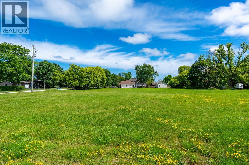 2104 London Line Property Photo 9