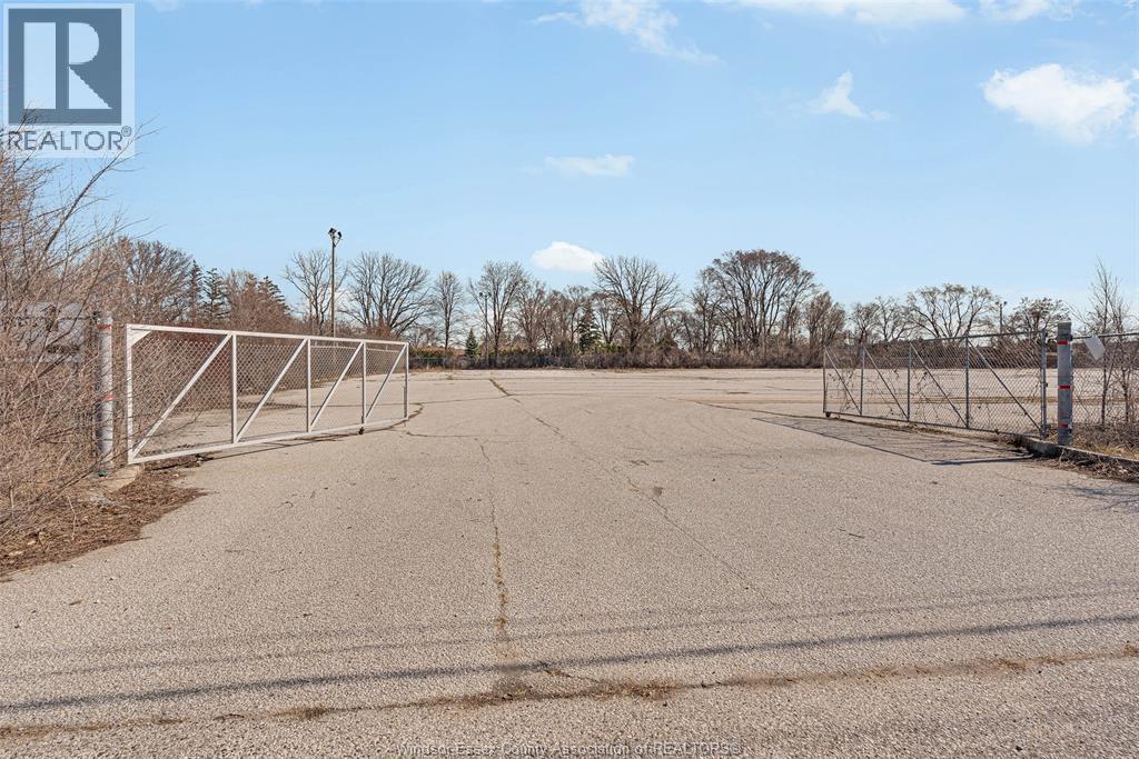 3350 Devon Drive Property Photo 1