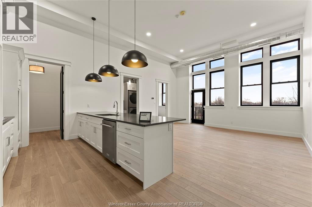 247 Brock Street Unit# 303 Property Photo 2