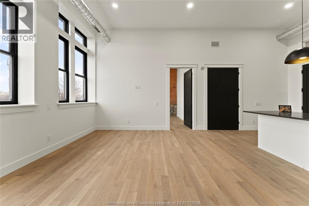 247 Brock Street Unit# 303 Property Photo 13