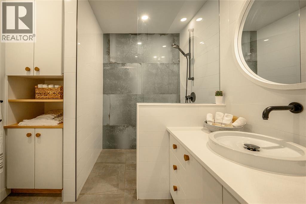 1510 Venetian Boulevard Unit# M-32 Property Photo 27