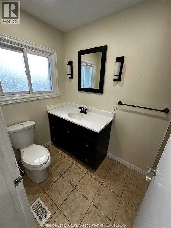 819 Frank #1 Property Photo 4