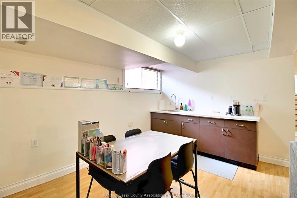 986 Lemonwood Crescent Property Photo 10