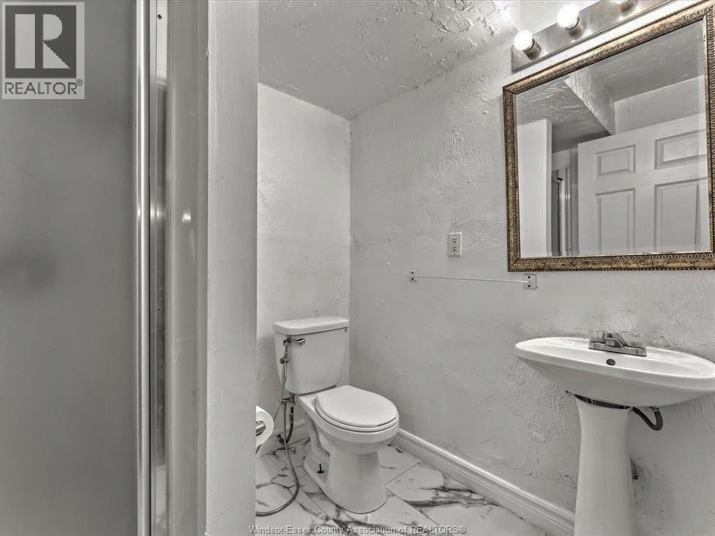 986 Lemonwood Crescent Property Photo 13