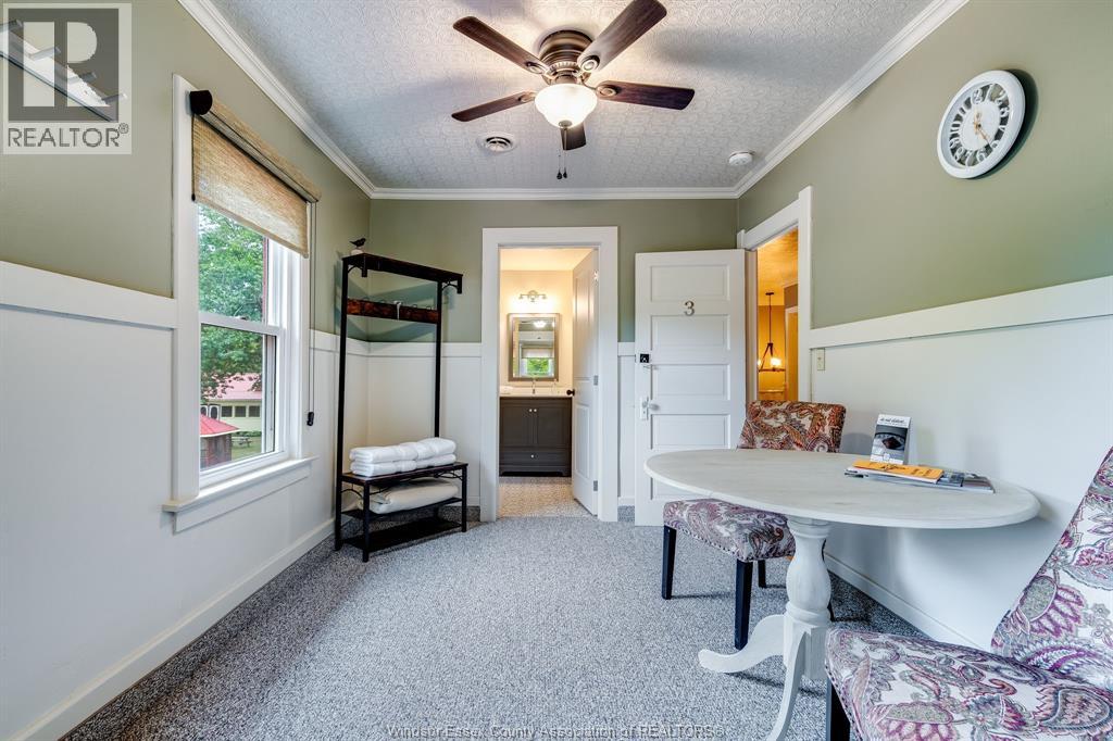 1060 East West Road Property Photo 23
