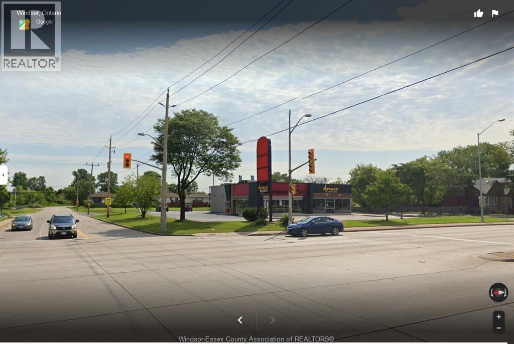 2240 Huron Church Road #a Property Photo 3