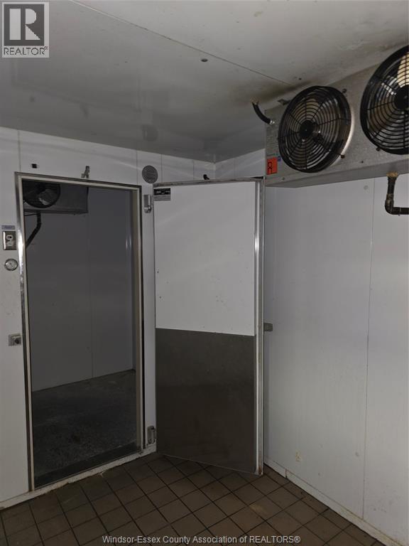 2240 Huron Church Road #a Property Photo 8