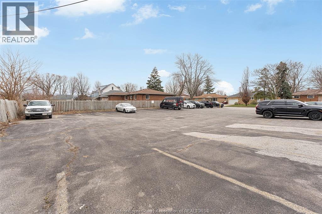 3905-3911 Tecumseh Road East Property Photo 41