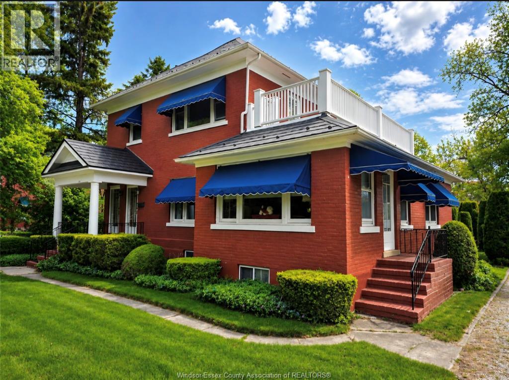 121 Division Street South Property Photo 2