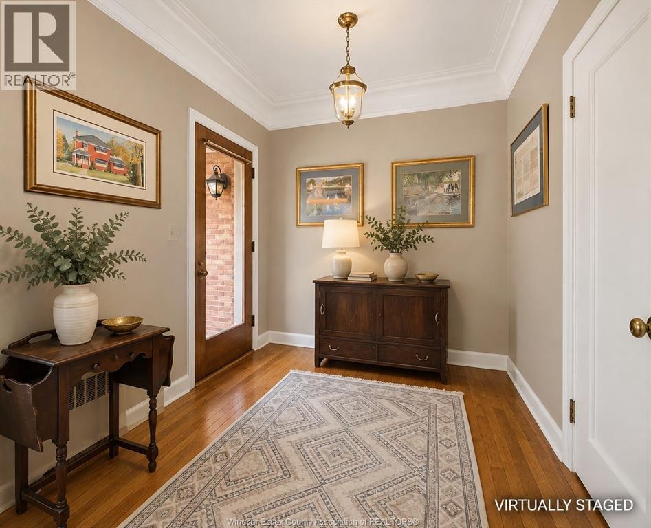 121 Division Street South Property Photo 5