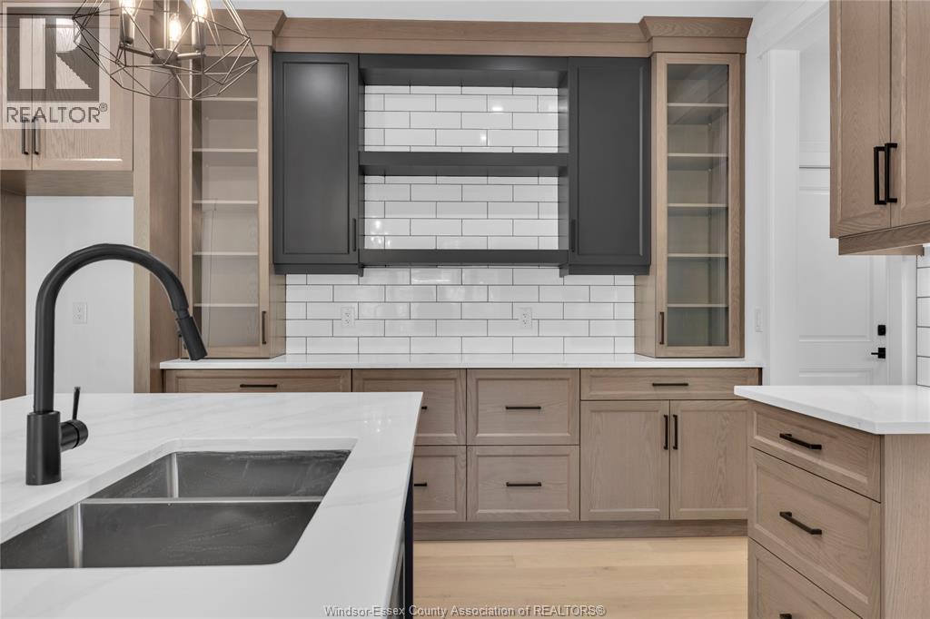 7355 Garnet Property Photo 7