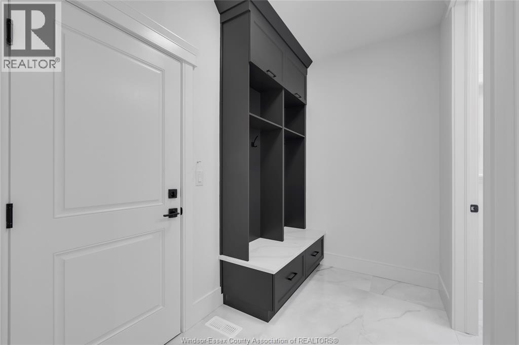 7355 Garnet Property Photo 15