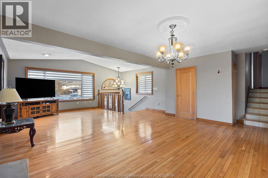 1116 Reaume Property Photo 10