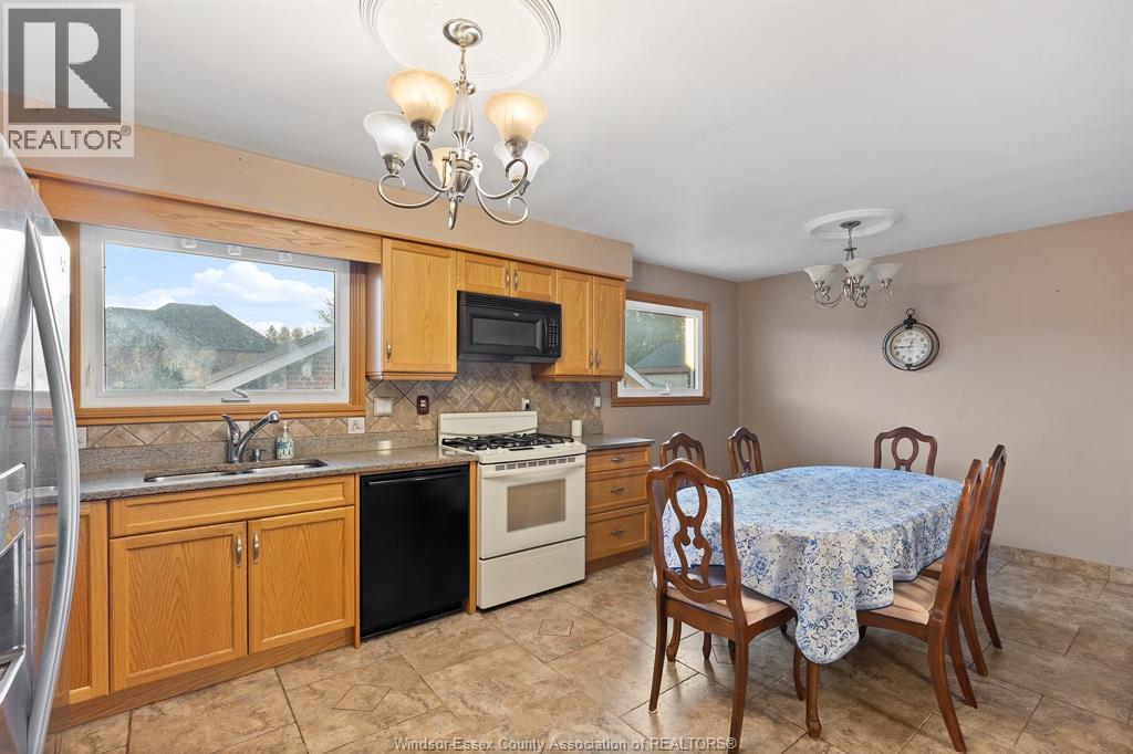 1116 Reaume Property Photo 11