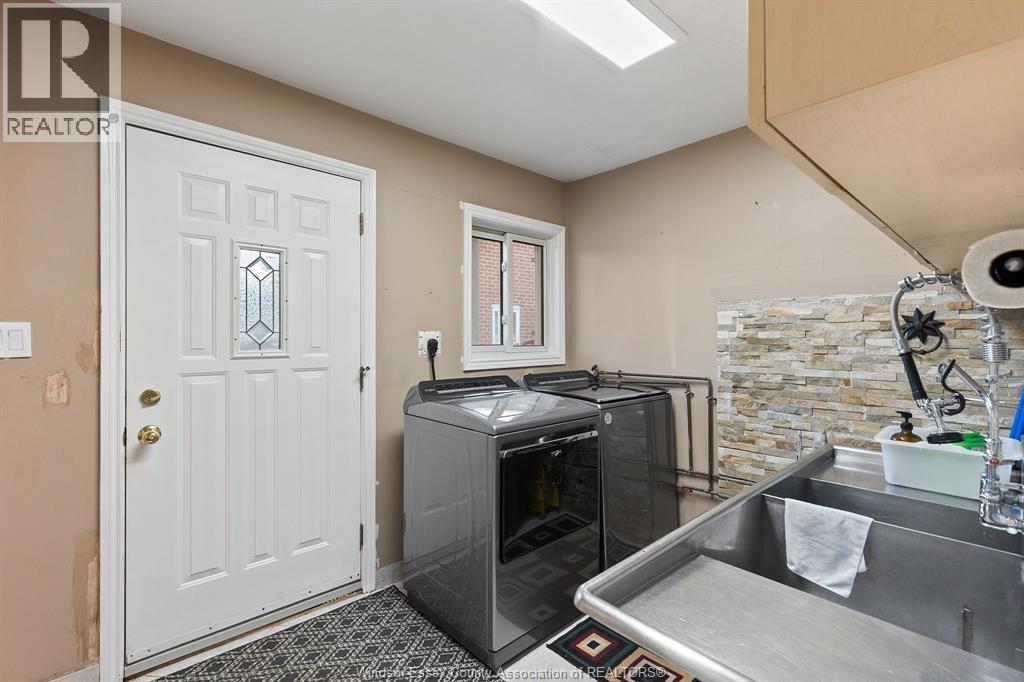 1116 Reaume Property Photo 21
