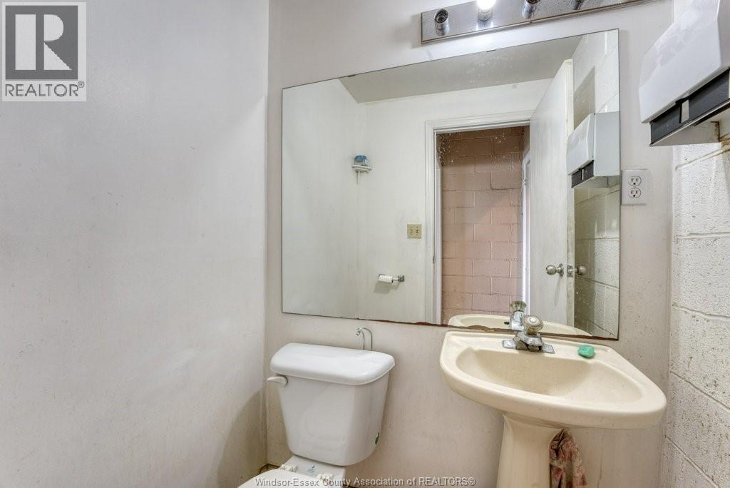 1555 Kildare Road Property Photo 20