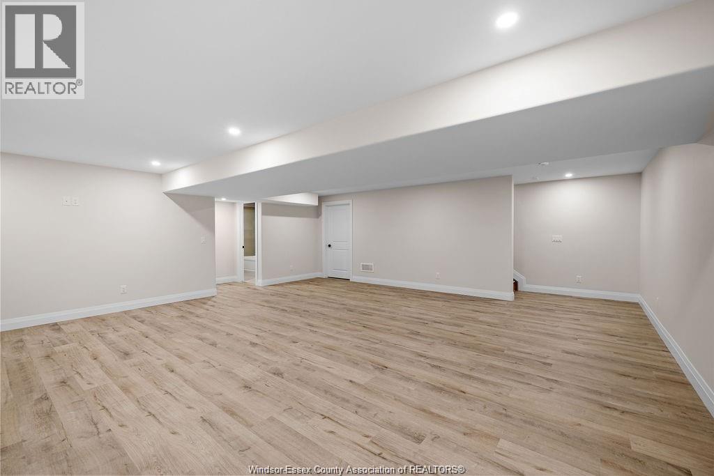 7568 Silverleaf Lane Property Photo 30