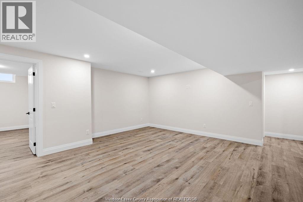 7568 Silverleaf Lane Property Photo 32