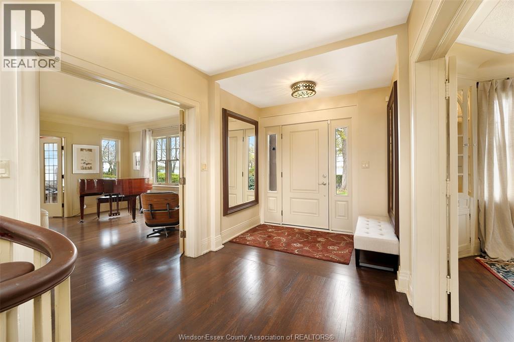 7505 Riverside Drive East Property Photo 5