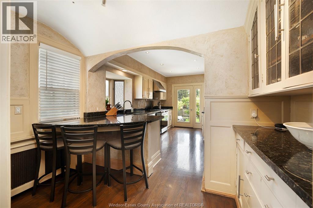 7505 Riverside Drive East Property Photo 9