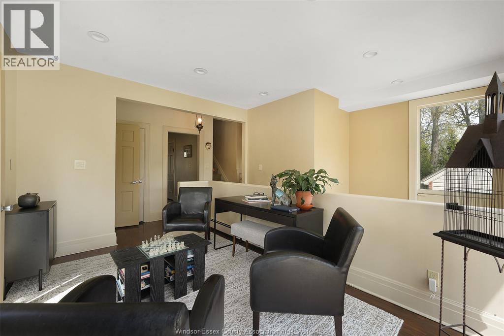 7505 Riverside Drive East Property Photo 16