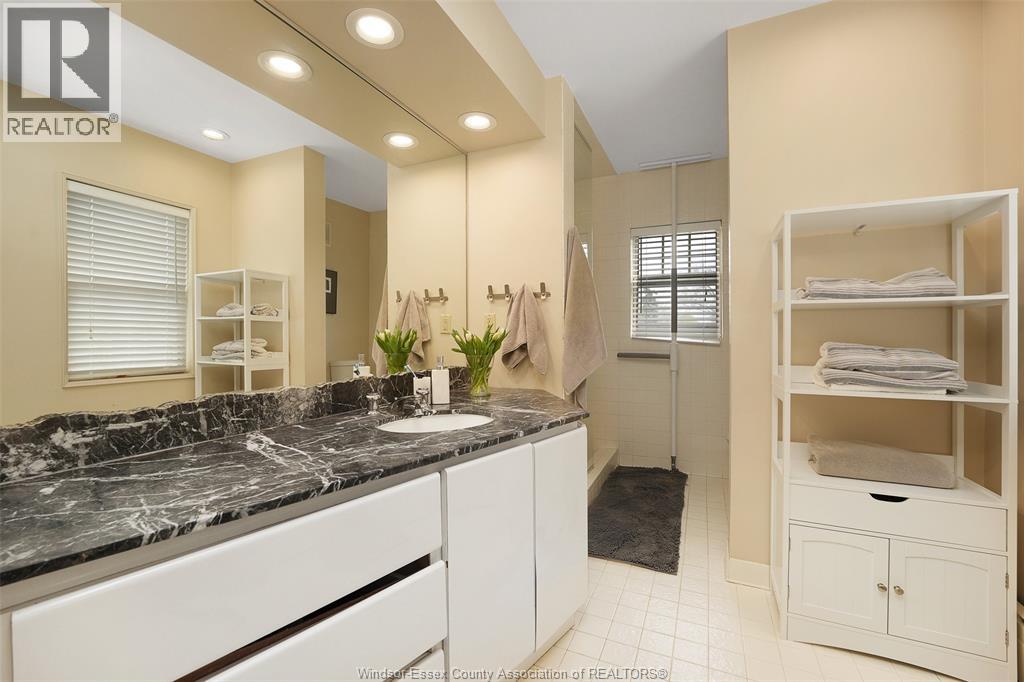 7505 Riverside Drive East Property Photo 22