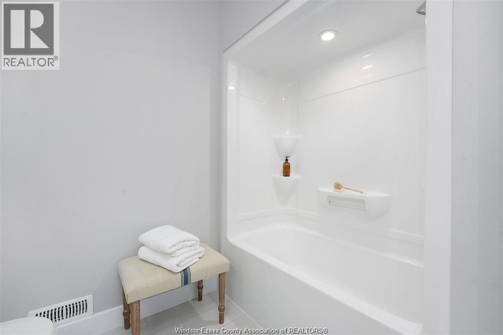 111 Fenceline Drive Property Photo 23