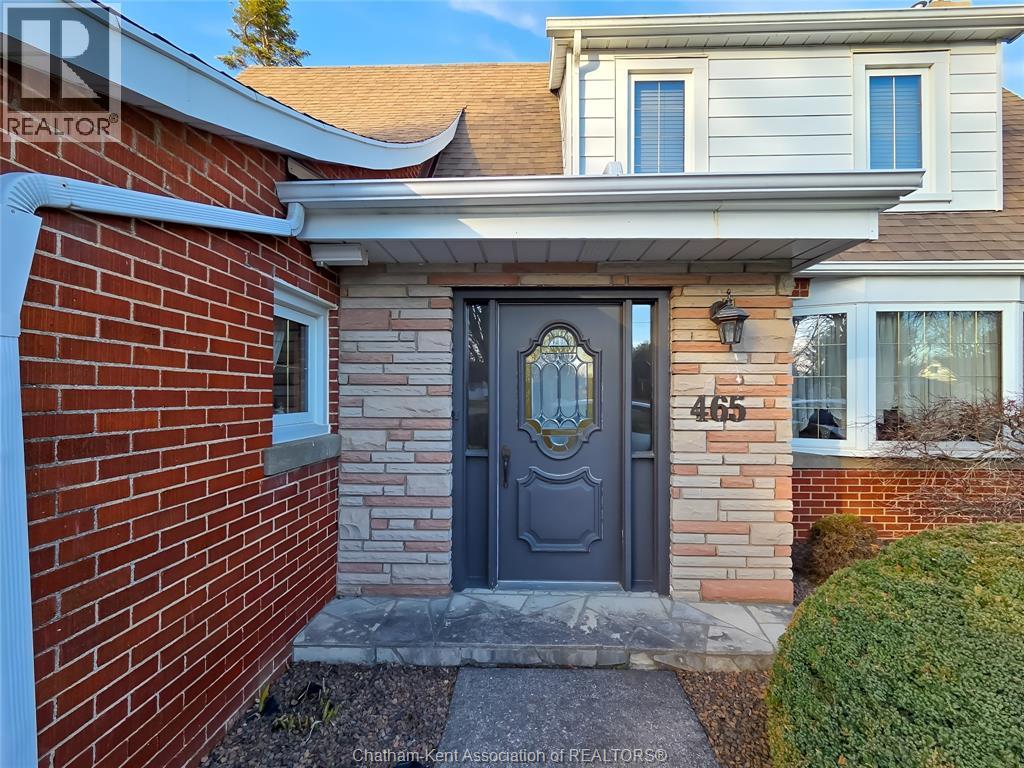 465 Victoria Avenue Property Photo 2