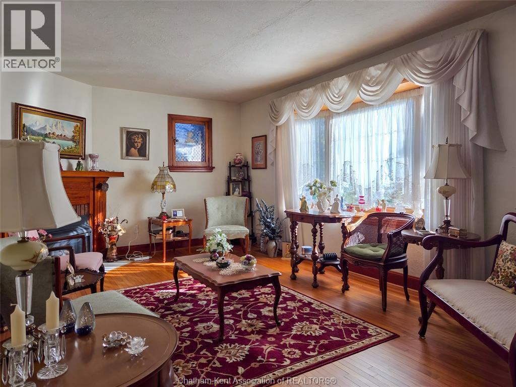 465 Victoria Avenue Property Photo 13