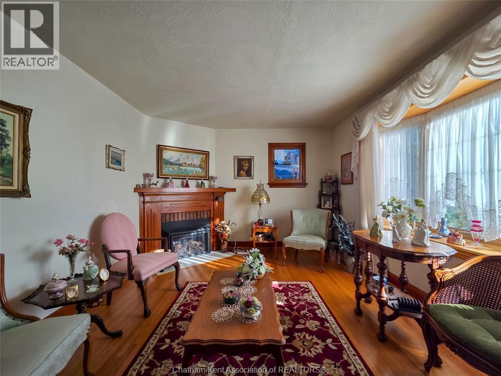 465 Victoria Avenue Property Photo 14