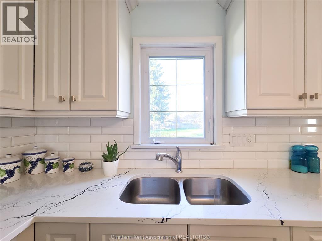 465 Victoria Avenue Property Photo 20