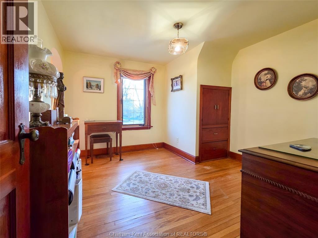 465 Victoria Avenue Property Photo 23