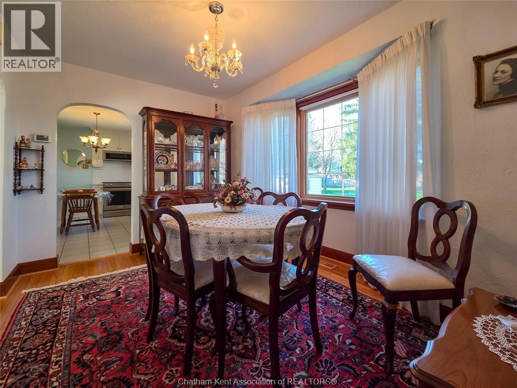 465 Victoria Avenue Property Photo 26
