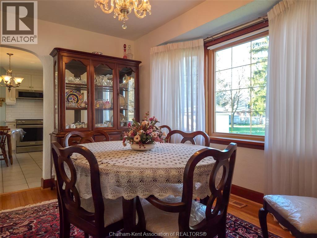 465 Victoria Avenue Property Photo 27